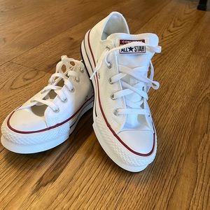 Brand new Converse Chuck Taylor All Star Lift Platform Low top